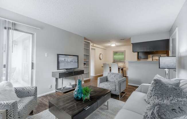 Luxurious living in San Antonio  at Walnut Hill, San Antonio