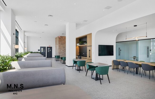 1 bed, 1 bath, $3,586, Unit 808