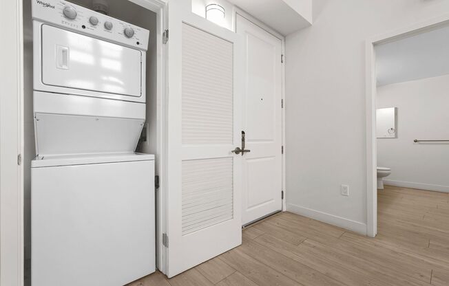 2 beds, 2 baths, 1,062 sqft, $4,095, Unit 501