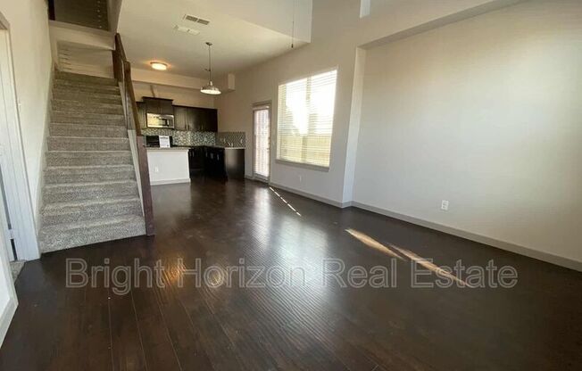 3629 VLY VIS DR