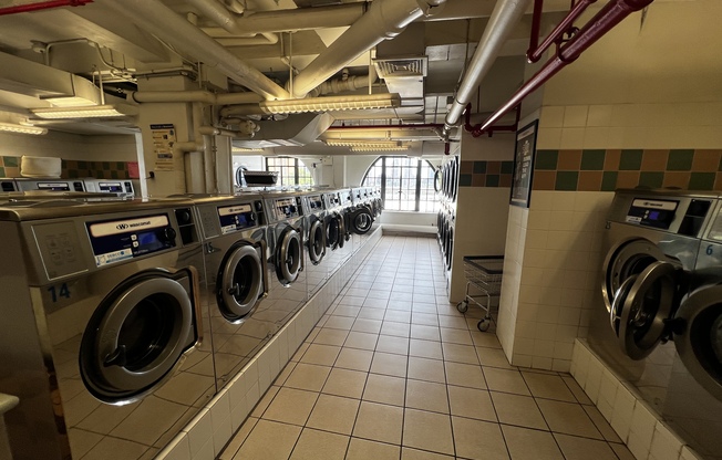Studio, 1 bath, $2,550, Unit 1706