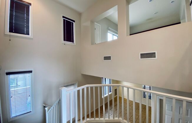 3 beds, 3 baths, $2,050