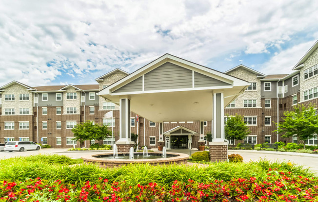 the preserve at ballantyne commons commons building exterior with a fountain