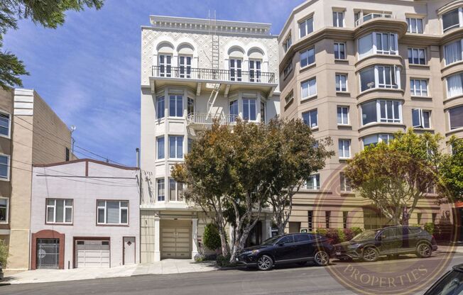 Russian Hill - 3 BR, 2.5 BA Condo 3,250 Sq. Ft. - 3D Virtual Tour