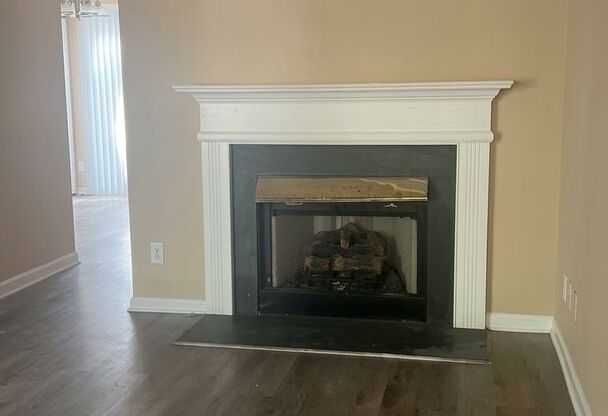 Coming Soon! 3 Bed 2 Bath End Unit Townhome located in a beautiful, desirable community!