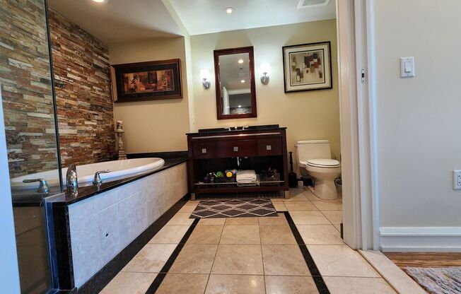 1 bed, 1 bath, $2,175, Unit #1006