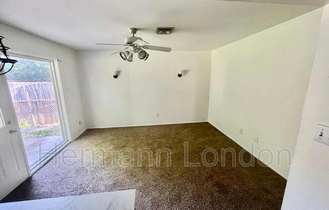 3 beds, 2 baths, 1,559 sqft, $1,595