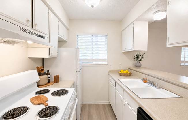 Studio, 1 bath, 400 sqft, $1,109, Unit WWK-302