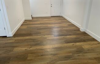 3 beds, 2.5 baths, 1,350 sqft, $1,550, Unit B6