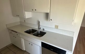 2 beds, 2 baths, $2,695, Unit 218