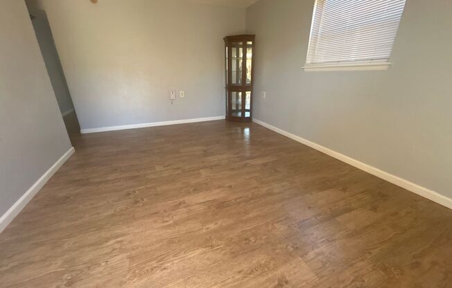 3 beds, 1 bath, 1,172 sqft, $1,000, Unit G:1921-1