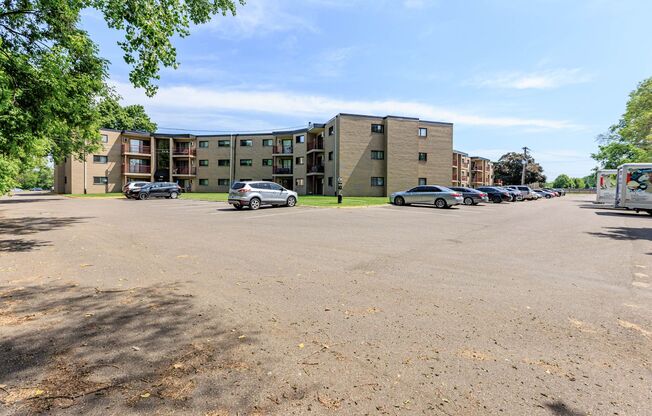 1 bed, 1 bath, 450 sqft, $1,245, Unit 2512-0433