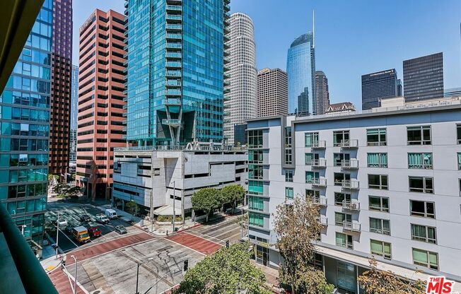 2 beds, 2 baths, 1,193 sqft, $3,300, Unit 805