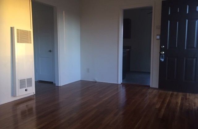 1 bed, 1 bath, 550 sqft, $1,895, Unit 8317