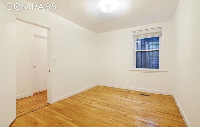 2 beds, 1 bath, $4,500, Unit 1