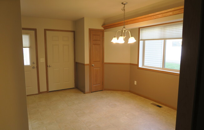 4026 ECHO VLY DR