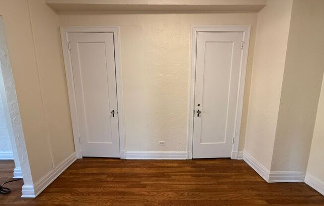 2 beds, 2 baths, 1,303 sqft, $2,200, Unit New King Edward  301