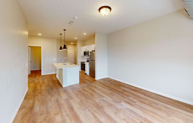 2 beds, 1 bath, 1,096 sqft, $1,445, Unit 2731-2421