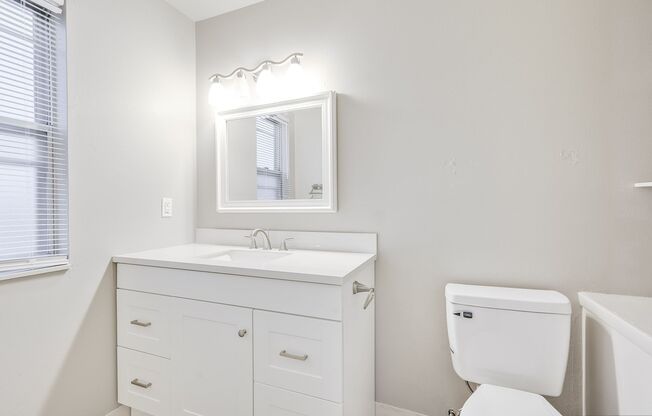 2 beds, 2 baths, 925 sqft, $1,249, Unit 3020 - H106