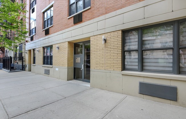 50 E 129 ST
