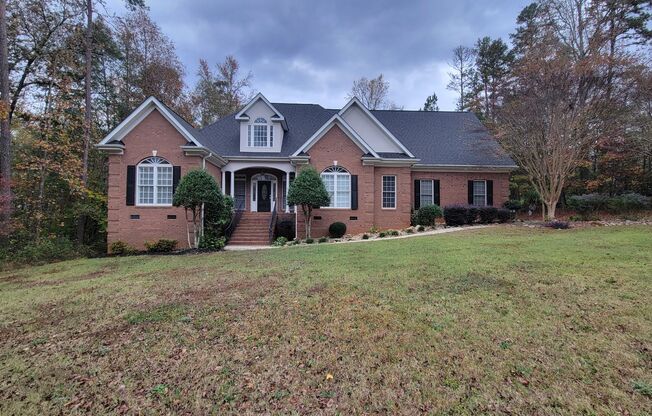 4 Bed, 3 Bath Home Available in Easley