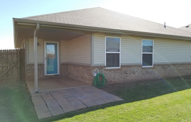 3 beds, 2 baths, $1,445