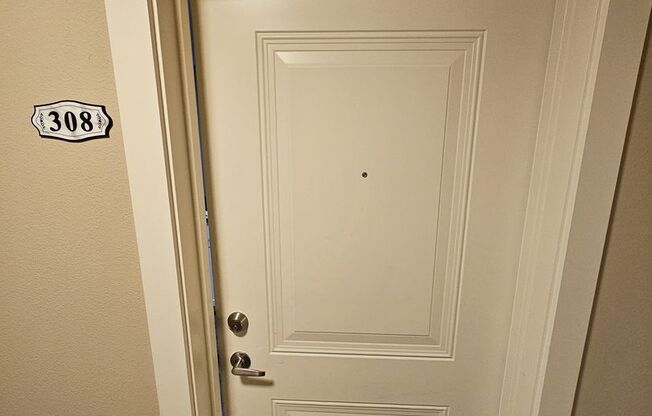 1 bed, 1 bath, 707 sqft, $1,550, Unit 308