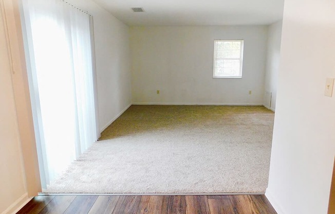 apartment living room in Kettering, Ohio