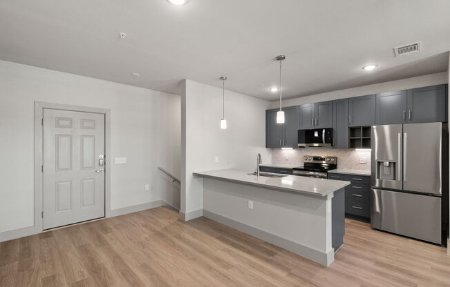 2 beds, 2 baths, 1,314 sqft, $2,325