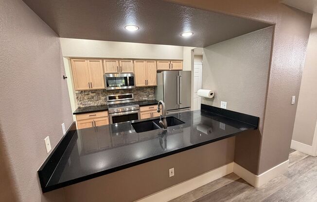 7401 W Arrowhead Clubhouse Dr
