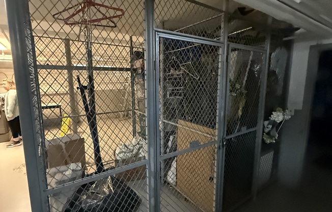 1 bed, 1 bath, $2,700, Unit 14