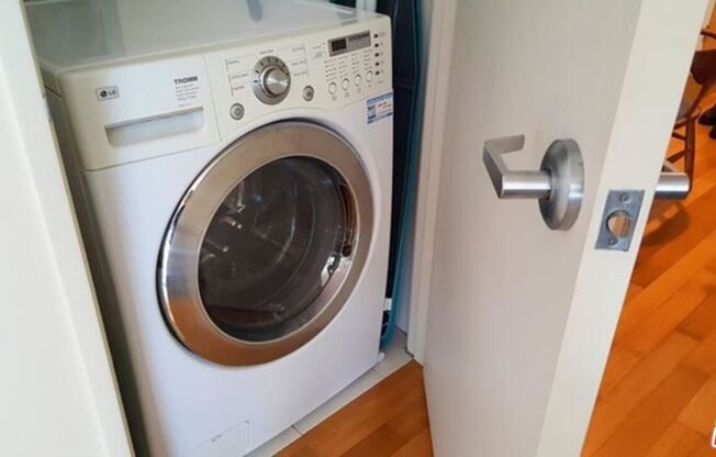 2 beds, 2 baths, 1,200 sqft, $3,650, Unit 1906