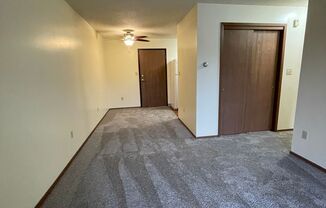 1 bed, 1 bath, 580 sqft, $975, Unit VC-122