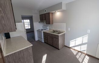 2 beds, 1 bath, $895