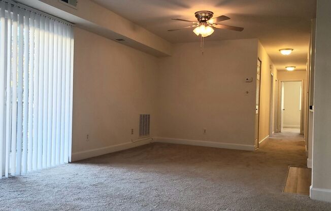3 beds, 2 baths, 1,300 sqft, $2,375, Unit 3331 #203