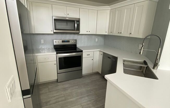 2 beds, 2 baths, $1,750, Unit UNIT 72