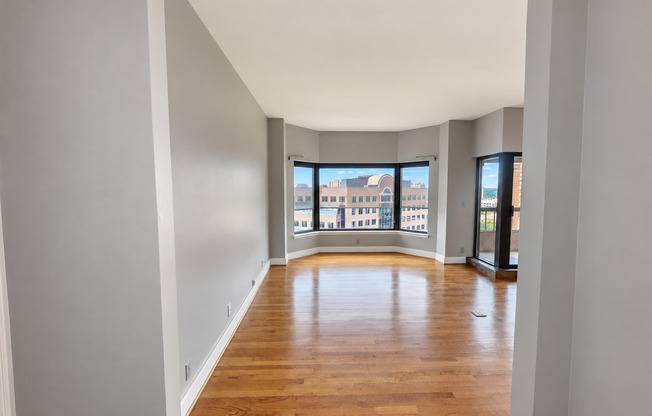 2 beds, 2 baths, $3,395, Unit # 1703