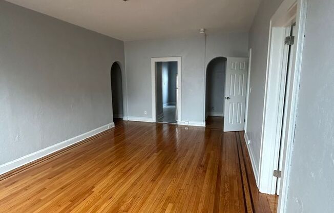 1 bed, 1 bath, $1,950, Unit A13
