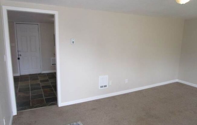 2 Bedroom, 1 Bathroom Tacoma Home