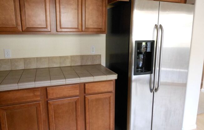 UNR friendly 3 Bedroom , 2.5 Bath Townhouse