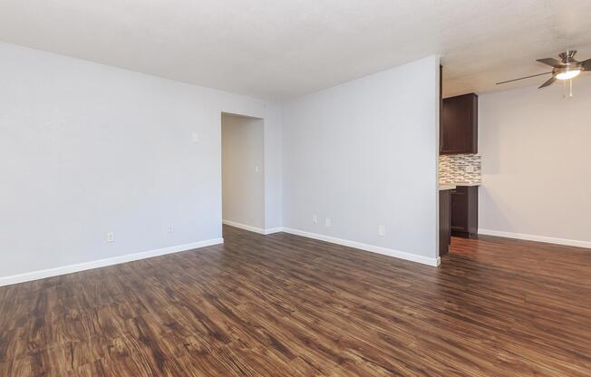 Room at Creekside Apartments in San Jose, CA