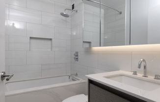 1 bed, 1 bath, $6,995, Unit 16A