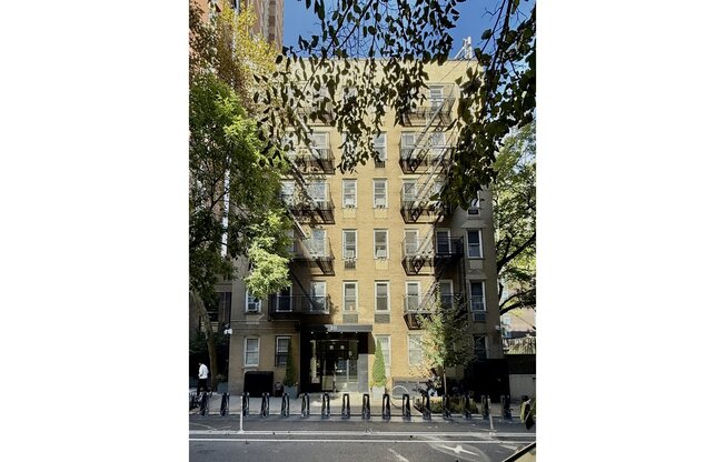1 bed, 1 bath, $4,900, Unit 3A
