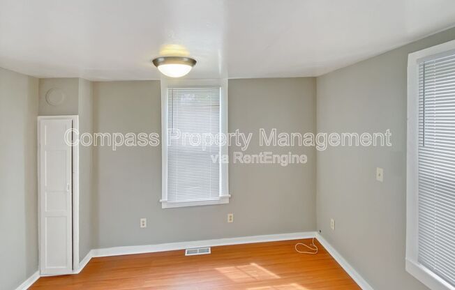 209 SEWARD AVE NW
