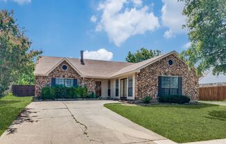 Sharp 3 bedroom, 2 bath house located in growing Forney