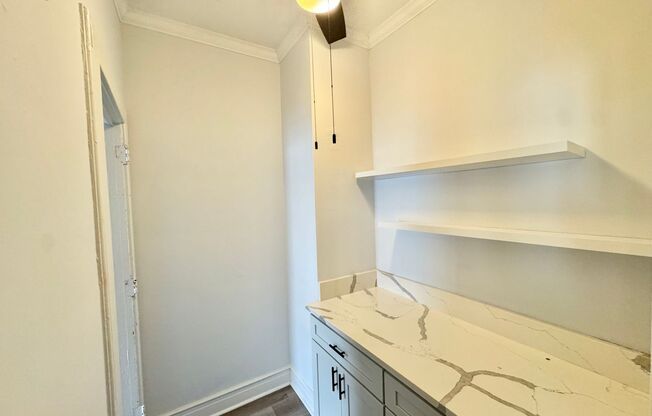 2 beds, 1 bath, $1,350, Unit 310