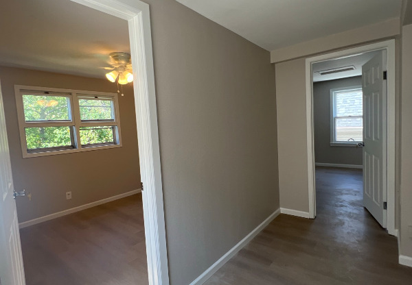 3653 E HAMMOND AVE