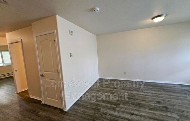 300 SE 148 AVE
