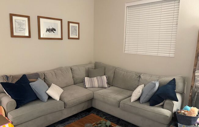 Modern 2-Bedroom Condo Near Downtown Sacramento