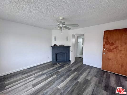 858 W 88 ST